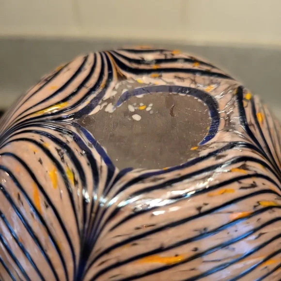 Hand Blown Feather Pull Art Glass Vase 7.25"